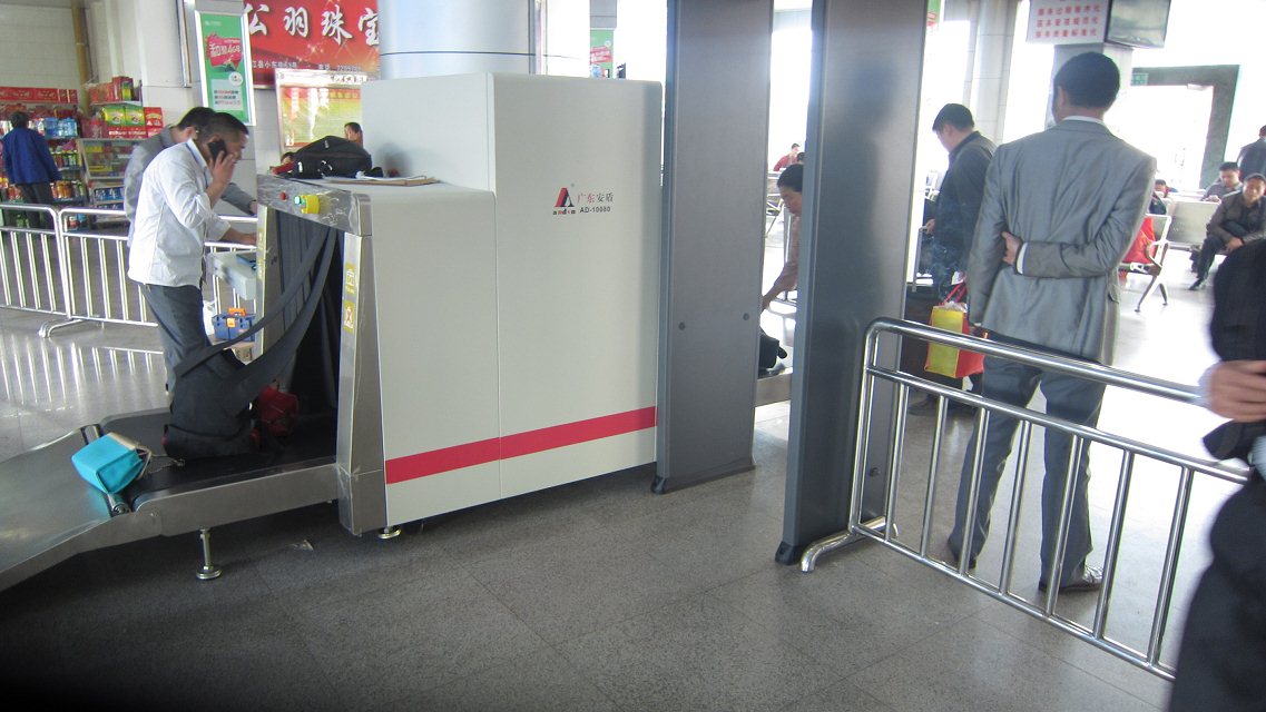 车站港口码头安检设备 金属探测门守护公共安全